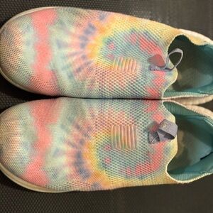 Girls Size 4 Sketchers Sneakers Tie Dye
